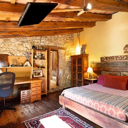 Country house Masia Paradise