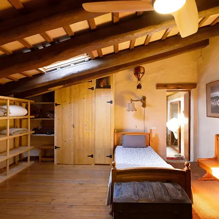 Country house Masia Paradise Llinars del Valles